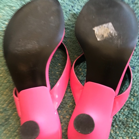 Marc Fisher LTD DAHILA HEELED THONG SANDAL 8 - Picture 6 of 7